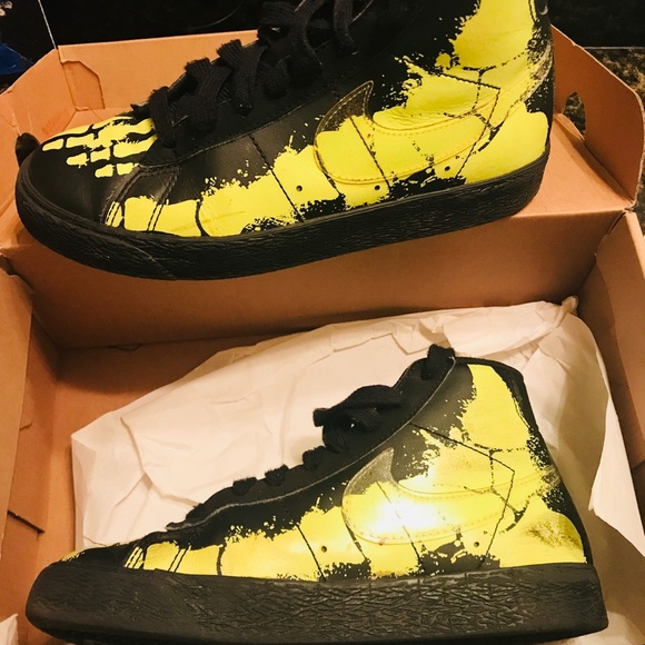 glow in the dark blazers